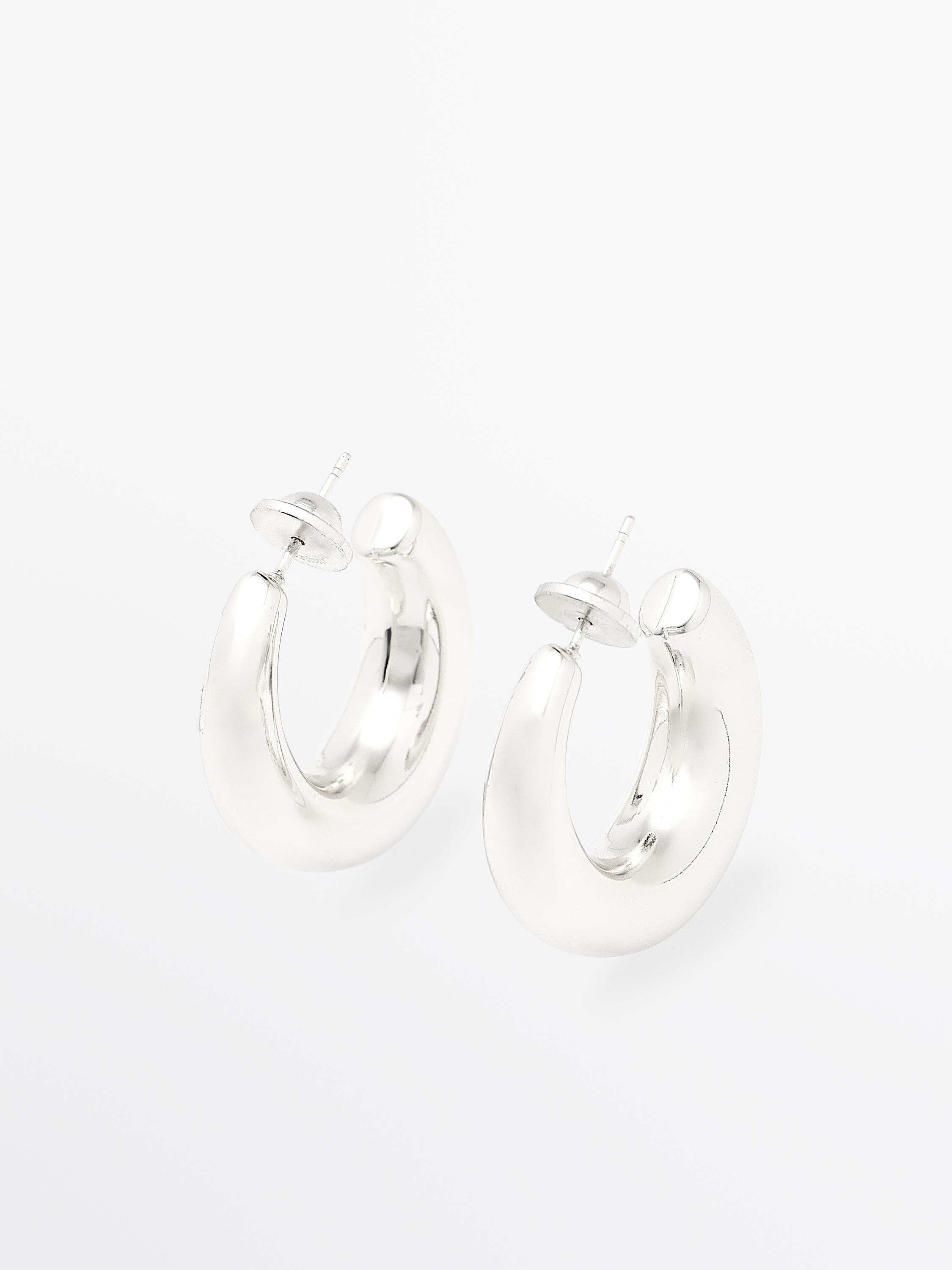 Boucles d’oreilles anneaux